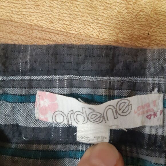 Long Sleeve Plaid Button Down Shirt small - Picture 6 of 8